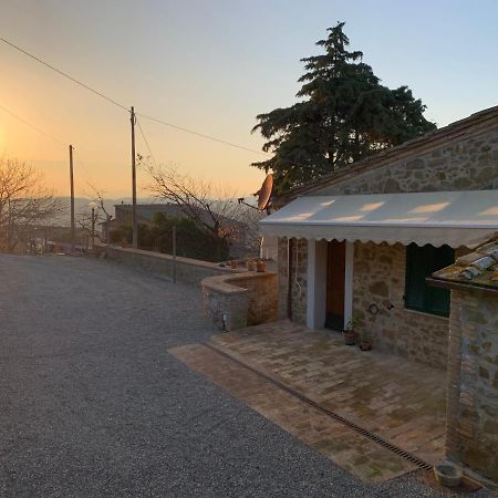 Casa Vacanze Elisabetta Montalcino Exterior foto